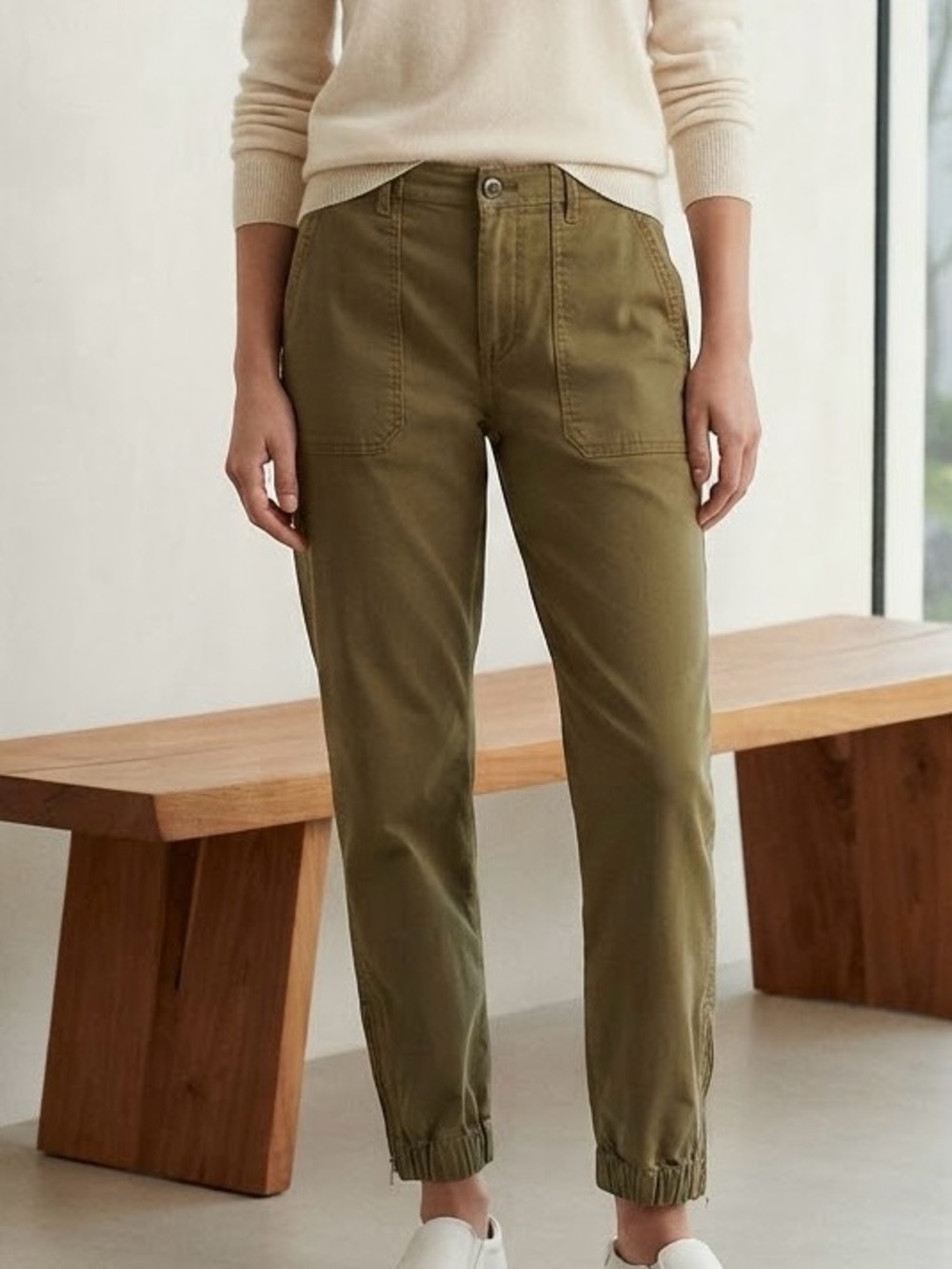 George Olive Cargo Jogger Pants in Military Green